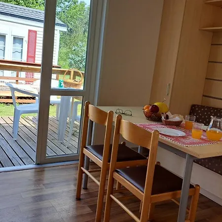 Landshause * Burinhosa