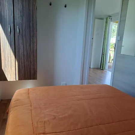 Landshause Burinhosa