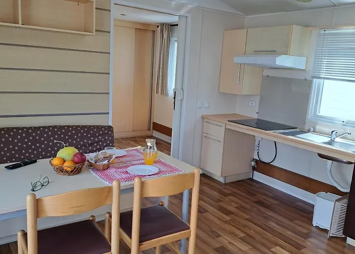 Landshause * Burinhosa