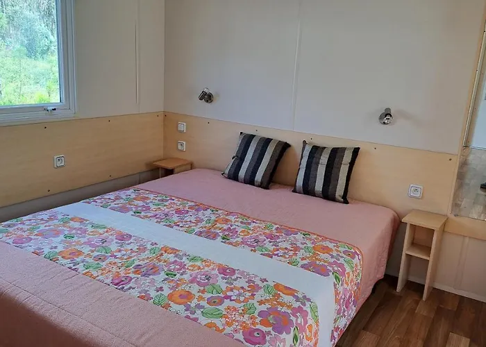 Κάμπινγκ Landshause *