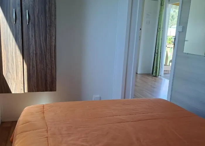 Landshause Burinhosa