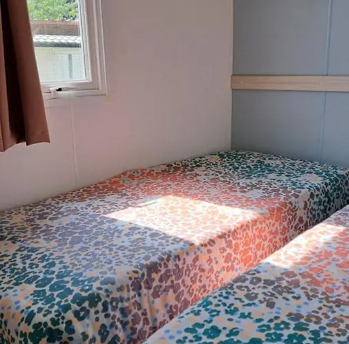 Landshause * Burinhosa