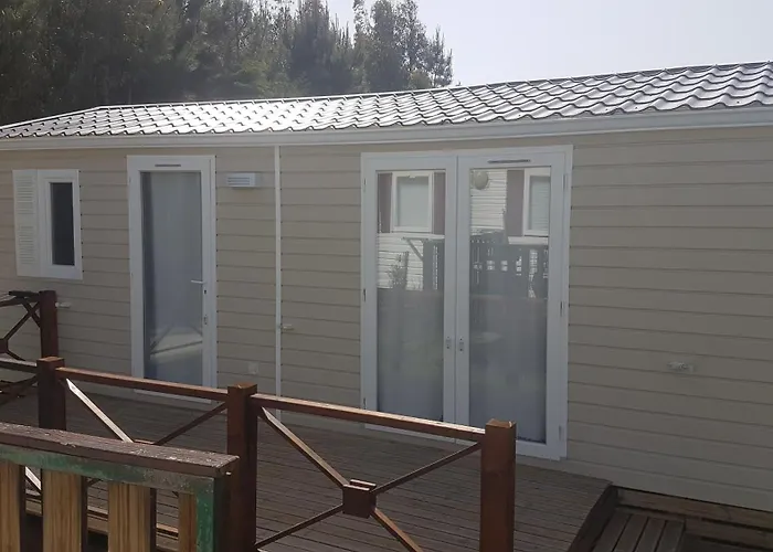 Landshause Κάμπινγκ Burinhosa