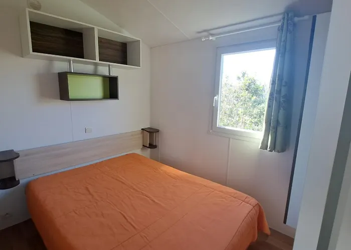 Landshause Burinhosa